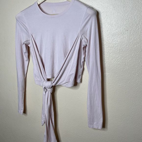 Lululemon Shirt Womens Small Pink Tie Long Sleeve Cropped Active Wear Gym - Picture 2 of 8